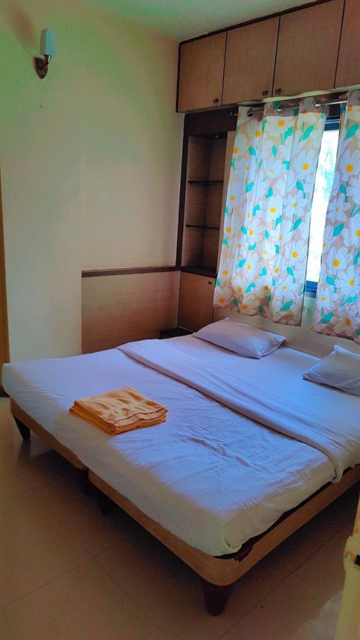 Satellite Service Apartment *