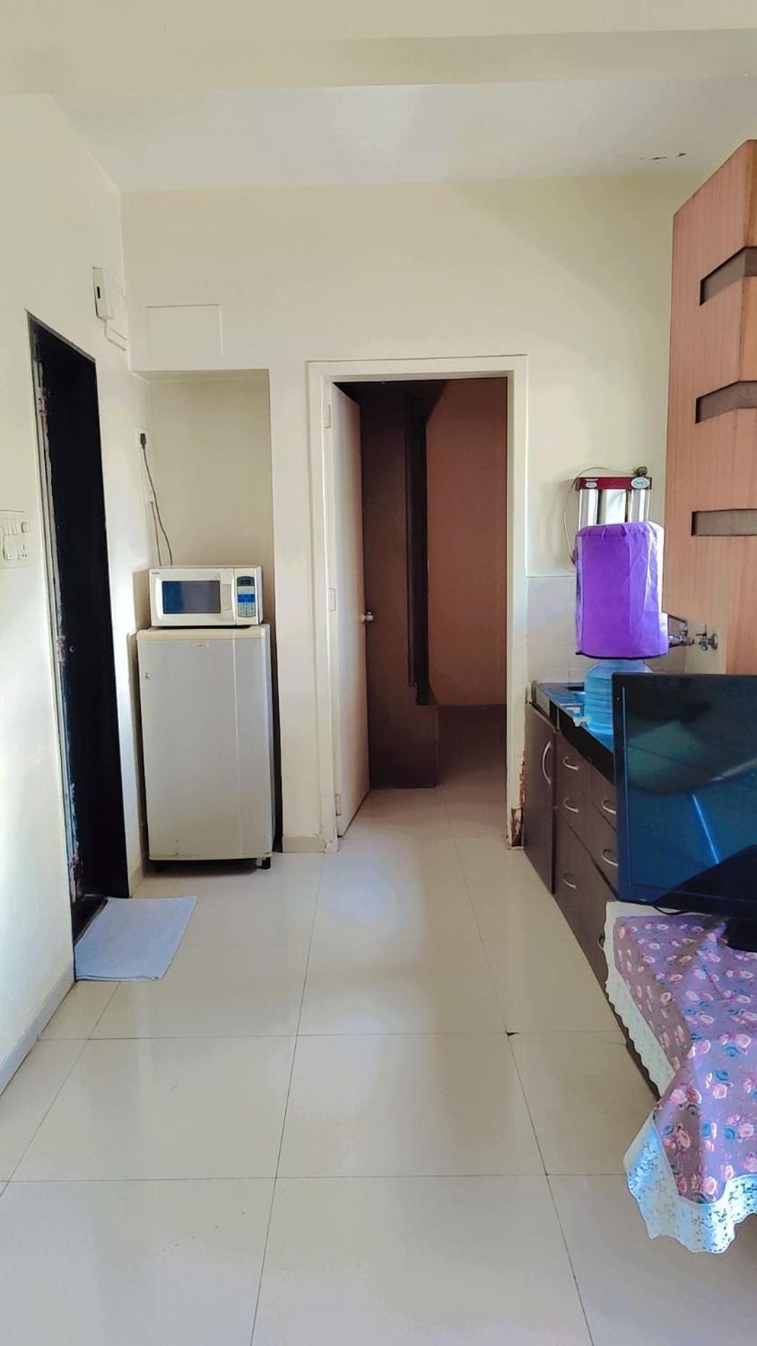 Satellite Service Apartment *